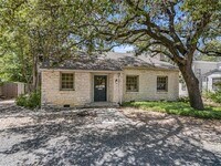 Building Photo - 2304 Longview St