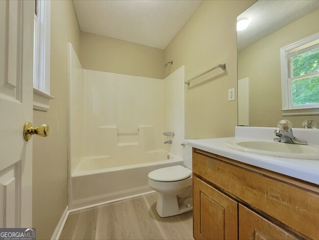 Building Photo - 271 Rutledge Dr