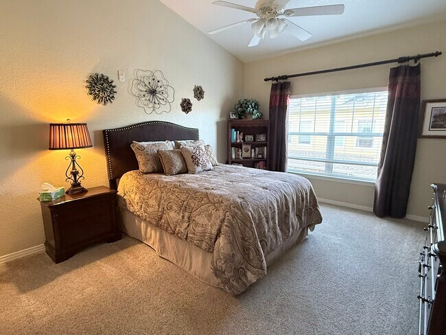 Building Photo - 9438 Ashbury Cir