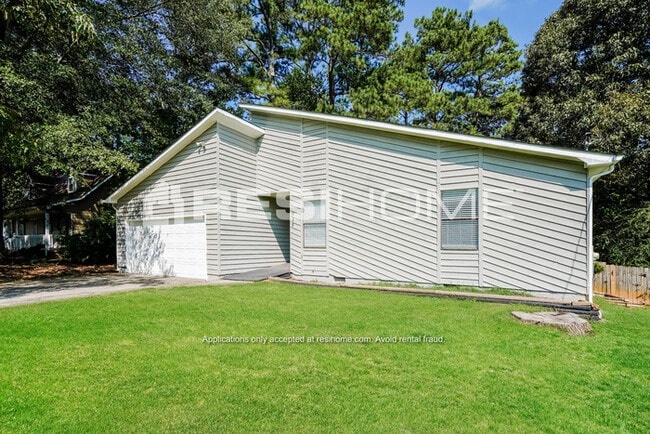 Building Photo - 935 River Glen Pl