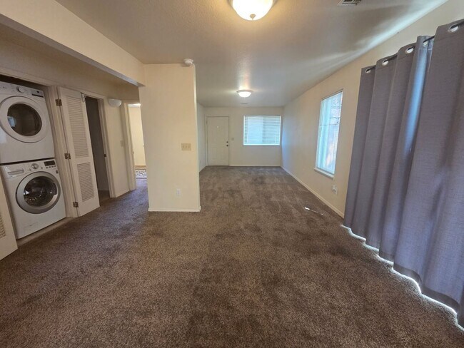 Building Photo - Two bedroom, Two bath Ground Floor Townhouse | Available Now