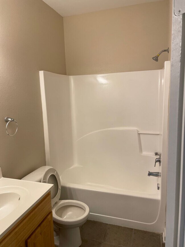 Building Photo - 9082 Cedar Ct