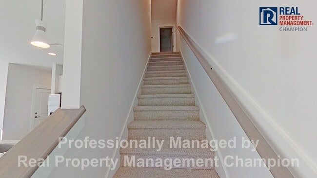 Building Photo - Newly Constructed Luxury Townhomes in Porters Neck