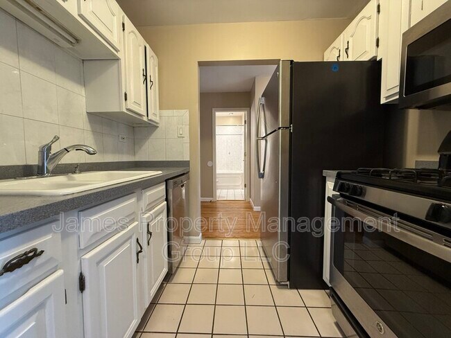 Building Photo - 8923 Knight Ave