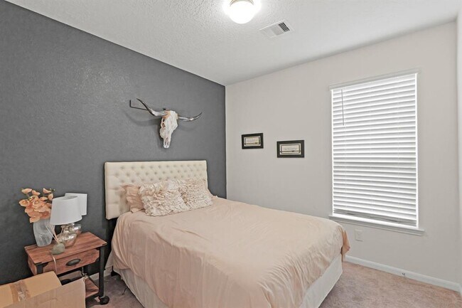 Building Photo - 20868 Langworth Pl