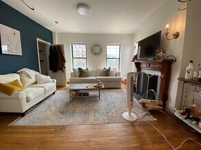 Building Photo - 1677 Washington St