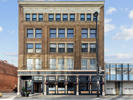 Building Photo - 335 W 5th St