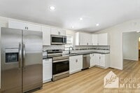 Building Photo - Remodeled 3 Bed 2 Bath in South Wichita - Space for Trailer/Vehicles