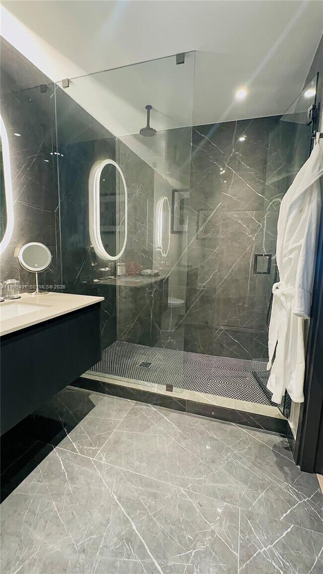 Building Photo - 20 NE 11th St