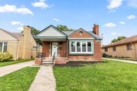 Building Photo - 24050 Blackstone St