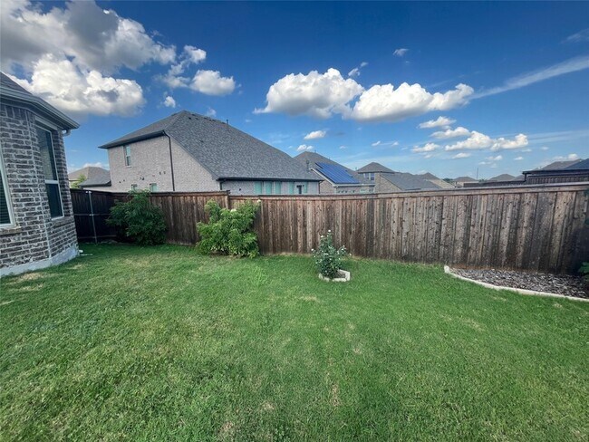 Building Photo - 5491 Blue Quail Dr