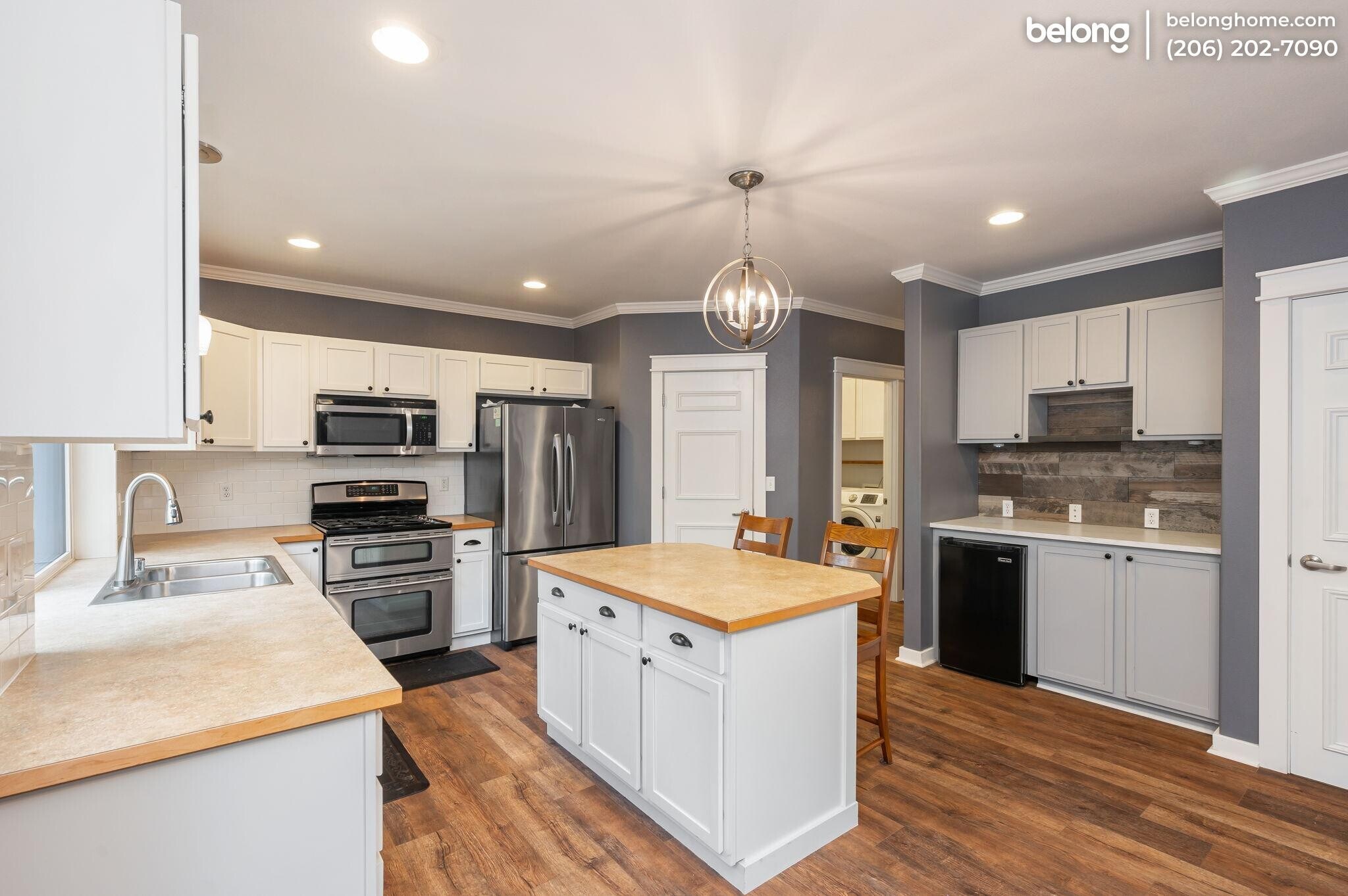 Building Photo - 15010 68th Ave E