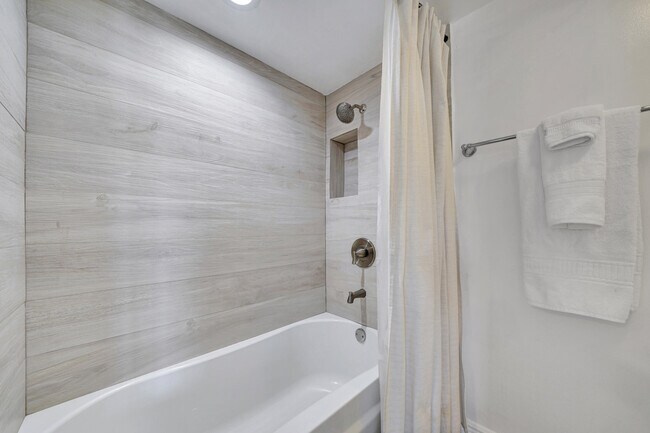 Building Photo - 516 Osprey Dr