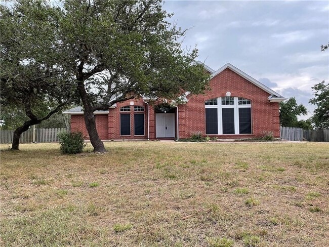 Building Photo - 10501 Hill Country Skyline