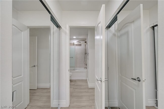 Building Photo - 2120 Sealion Dr