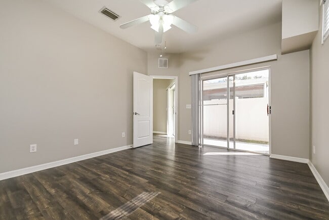 Building Photo - 6154 Kiteridge Dr