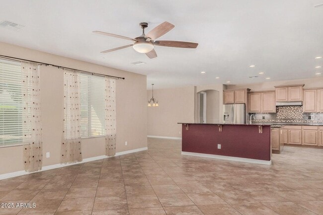 Building Photo - 2585 E Carob Dr