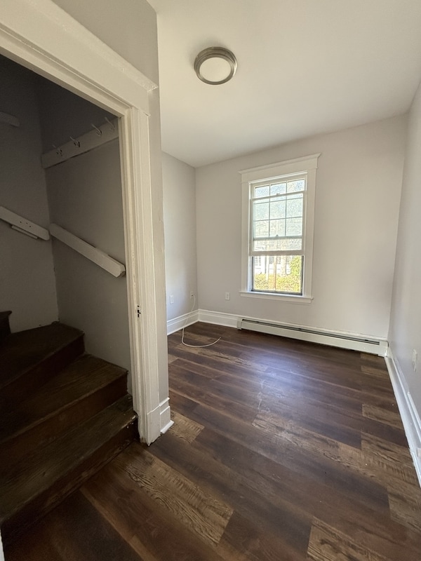 Building Photo - 898 Myrtle Ave