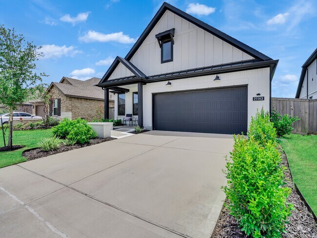 Building Photo - 21143 Austin Chalk Dr