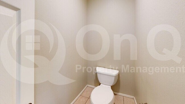 Building Photo - 770 W Cherrywood Dr
