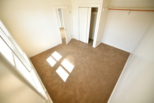 Building Photo - 1p705 - 2721 CA Street