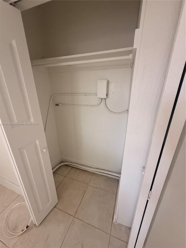 Building Photo - 3701 NW 24th Ave