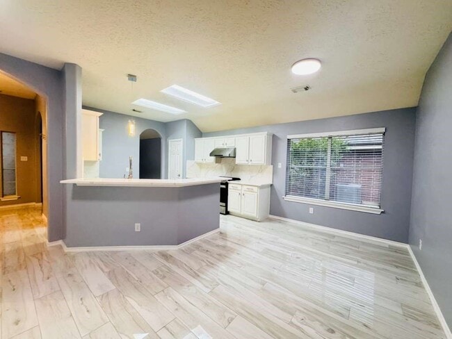 Building Photo - 12719 Great Sands Dr