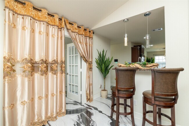 Building Photo - 22526 Threefold Ridge Dr