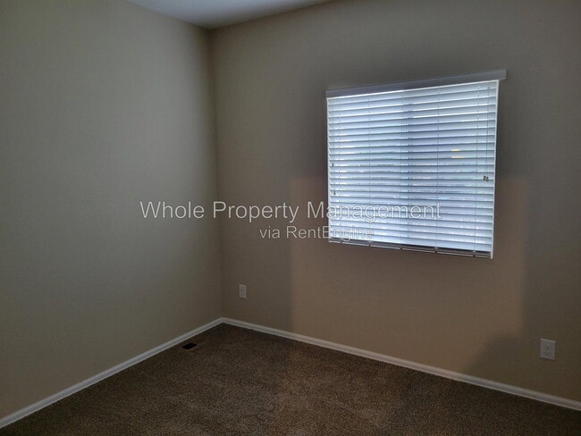 Building Photo - 17685 E Temple Dr