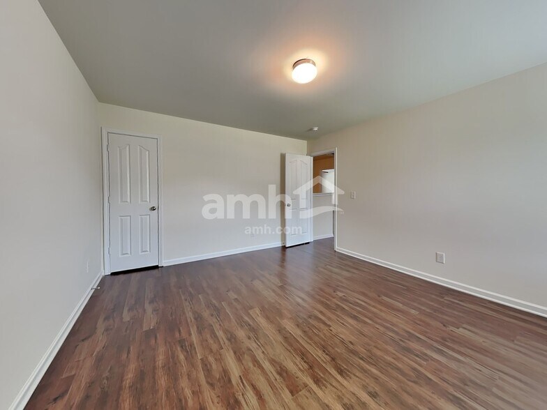 Building Photo - 5888 Odenton Ln