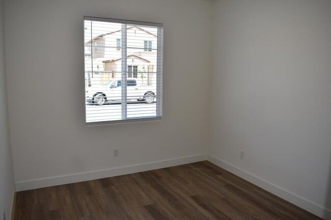 Building Photo - 8177 Oxbow Lndg Lp