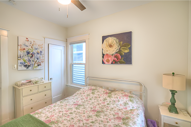 Building Photo - 21 Garden St