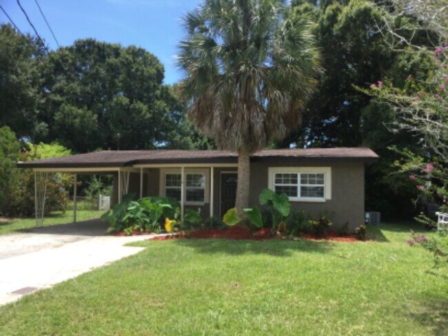 Building Photo - 10924 124th Ave N