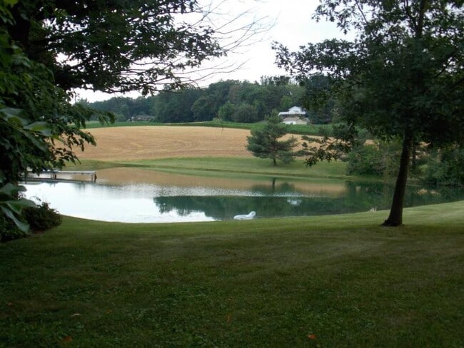 Building Photo - 2839 Uniontown Rd