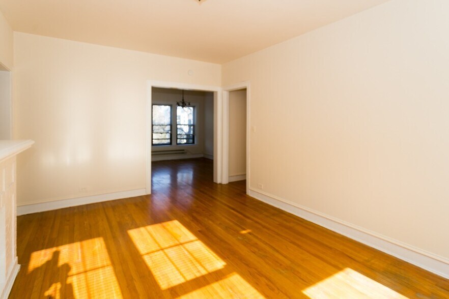 Building Photo - 1312 Oak Ave