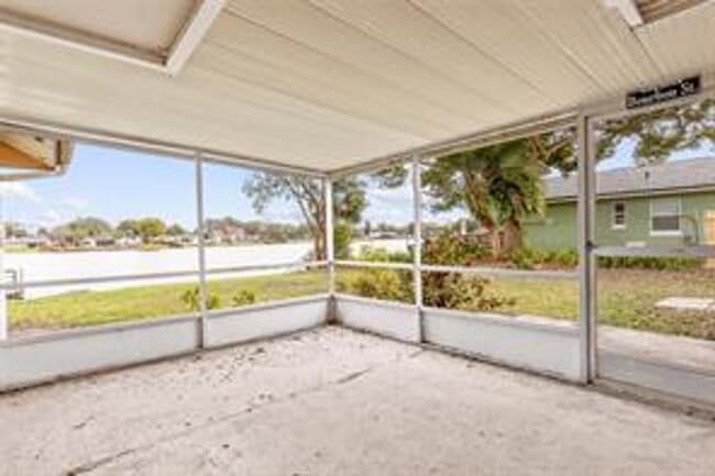 Building Photo - Lakefront Living in Longwood – Winsor Manor