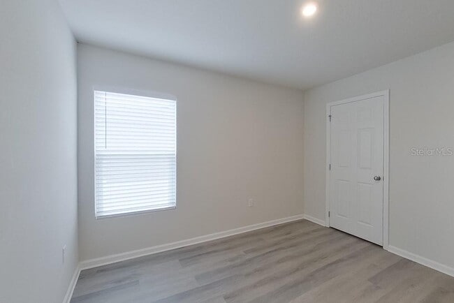 Building Photo - 1701 Minnesota Rd