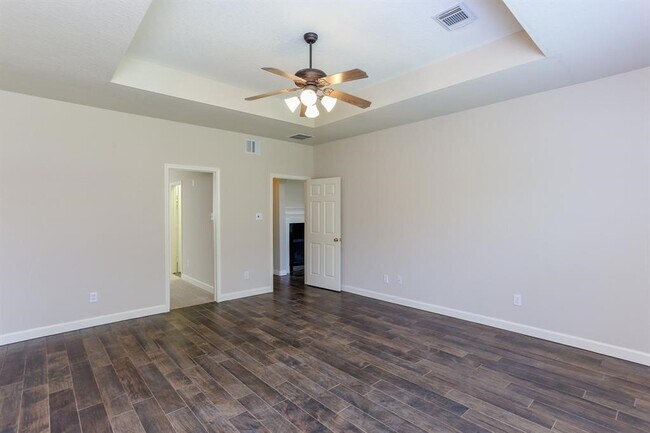 Building Photo - 20907 Field Manor Ln