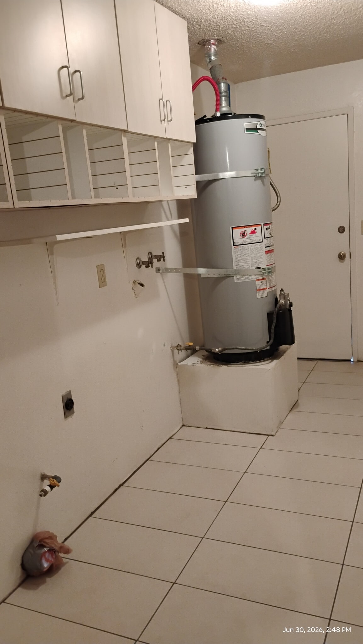 Indoor Laundry Room - 7619 Pismo Ave
