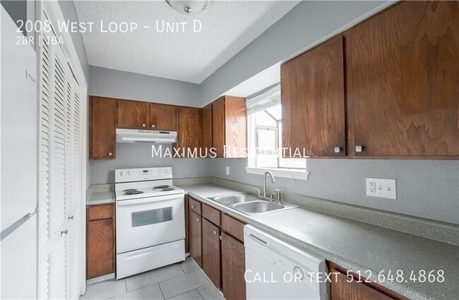 Building Photo - 2008 West Loop