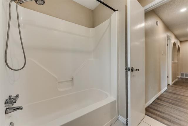 Building Photo - 512 W Oakdale Rd