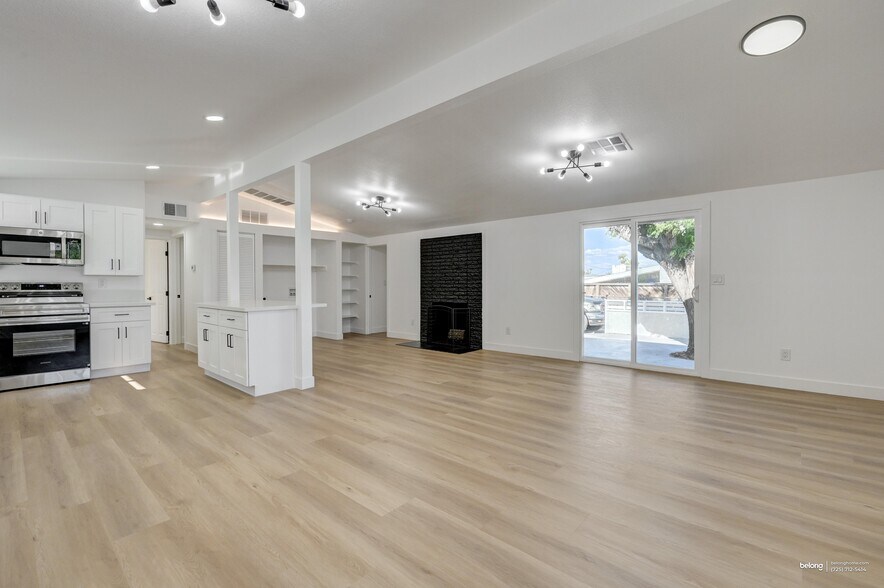 Building Photo - 5326 Evergreen Ave