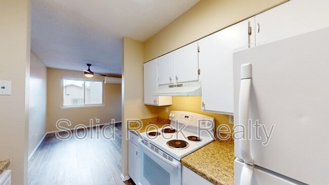 Building Photo - 1845 Zebulon Dr