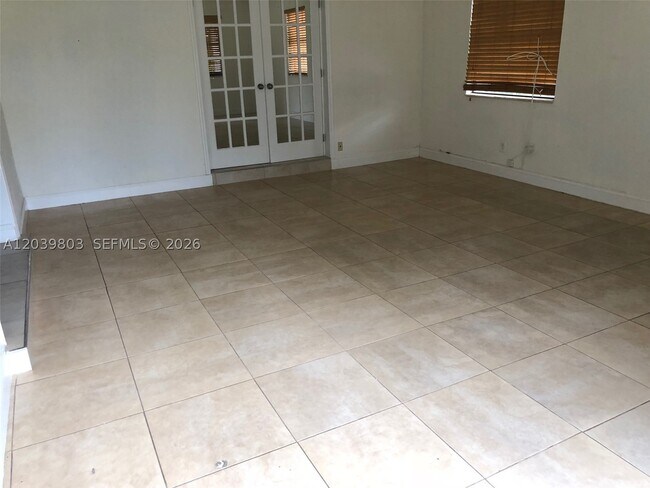 Building Photo - 2801 SW 81st Ave