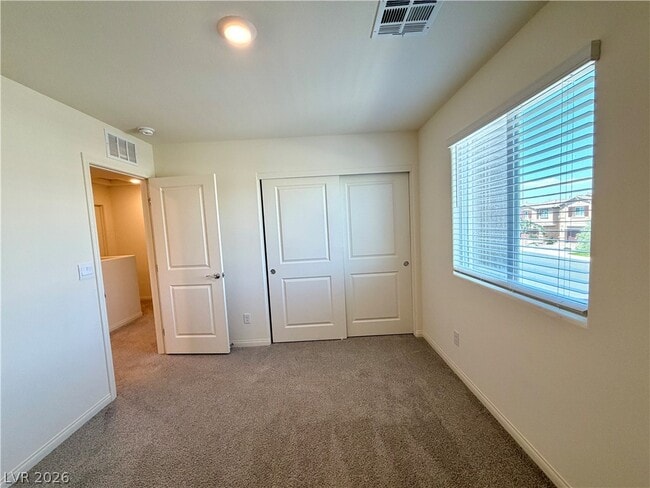 Building Photo - 5646 Mesa Sedona St