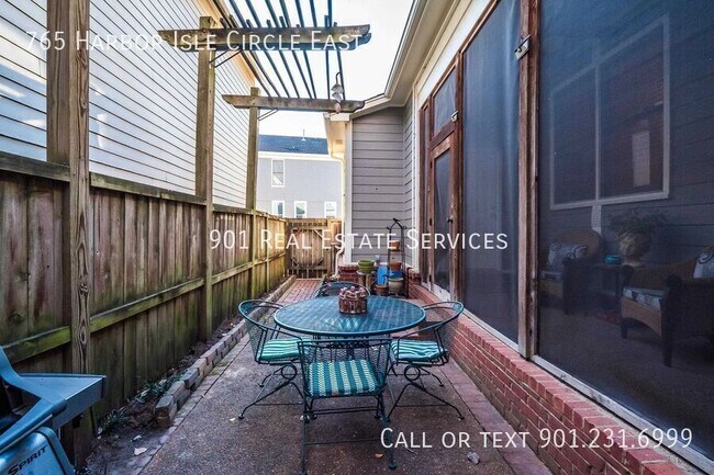 Building Photo - 765 Harbor Isle Cir E