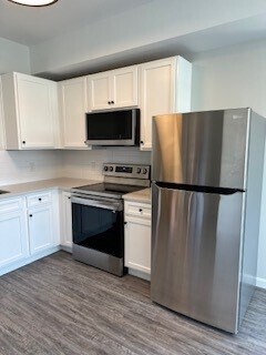 Kitchen Unit 11 and 17 - 135 - 153 Waterman Ave