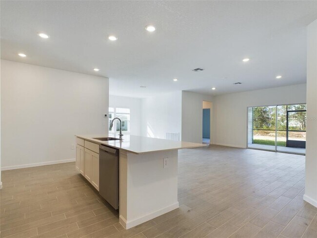 Building Photo - 6865 SW 87th St