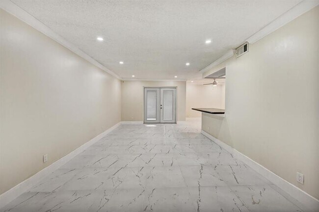 Building Photo - 3336 Quail Close