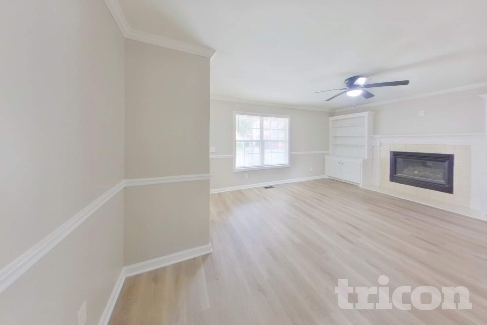 Building Photo - 229 Montclaire Cir